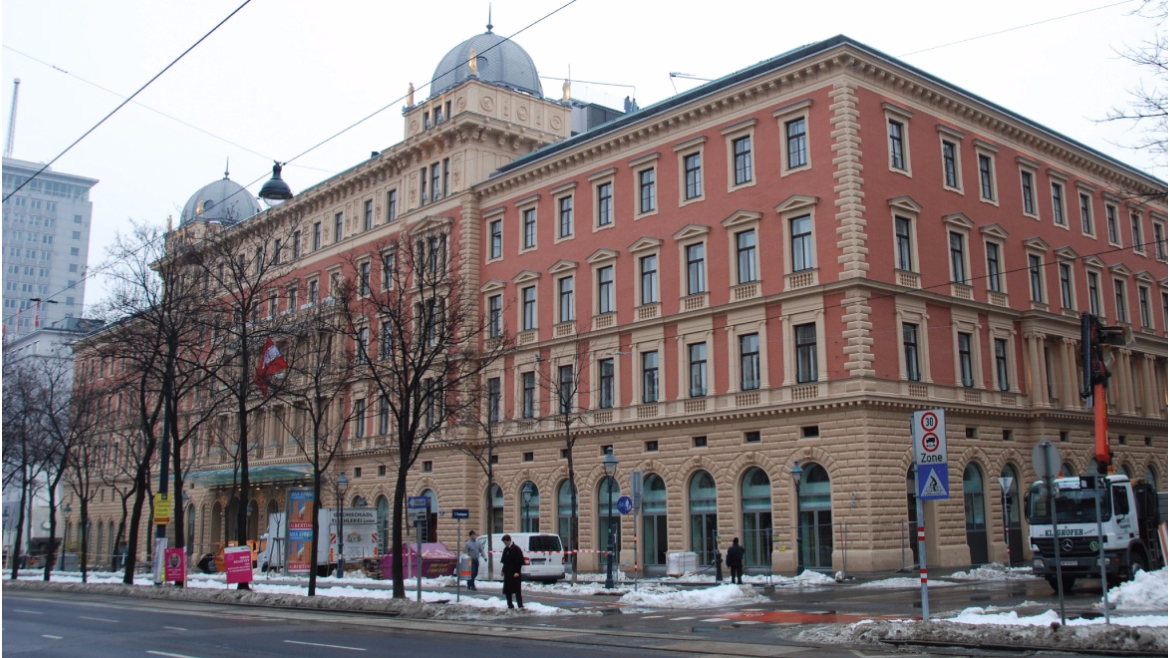 ursa-hotelpalaishansenkempinskbcs-1493968255.jpg